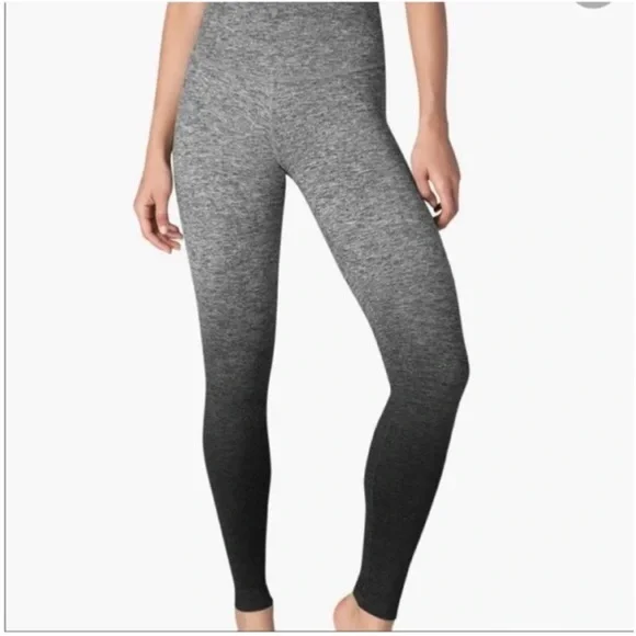 NEW Beyond Yoga grey to black spacedye ombré legging - Picture 2 of 11